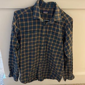 Patagonia organic cotton flannel long sleep shirt